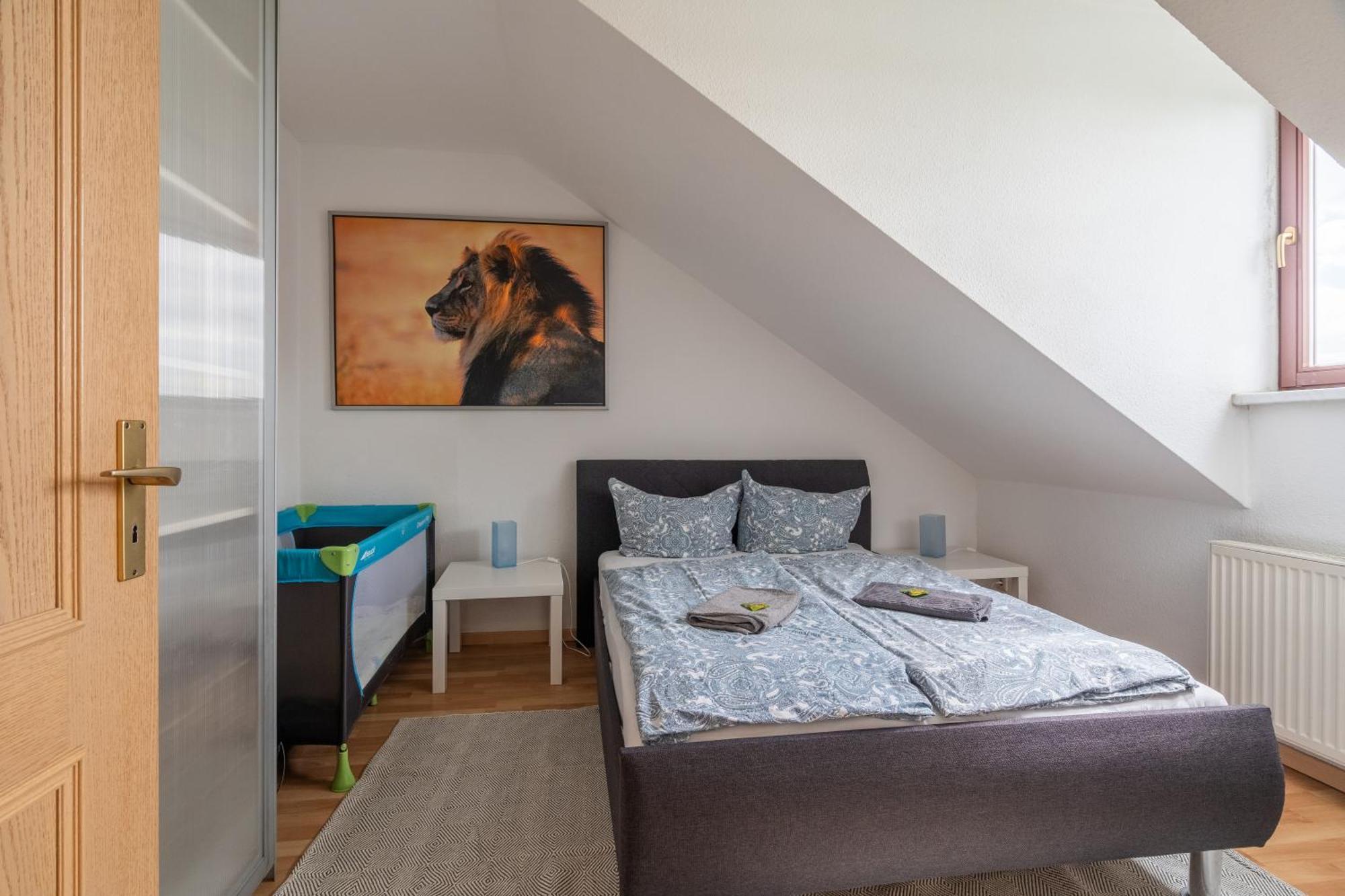 Gemuetliche Dachgeschosswohnung -Waldstrassenviertel Leipzig Bagian luar foto